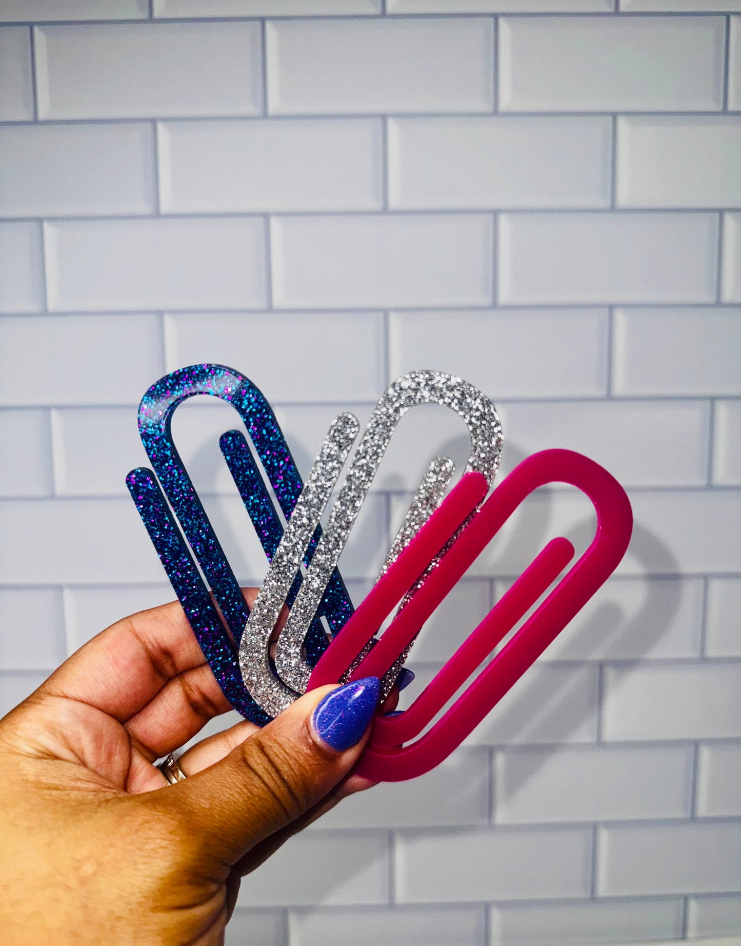 Jumbo Acrylic Paperclip – Fun & Durable Desk Accessory